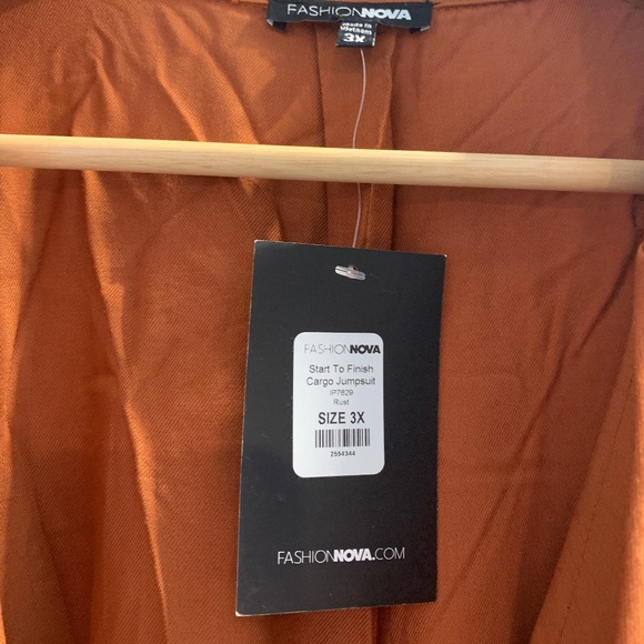 NEW WITH TAGS NEVER WORN Fashion Nova 'Start to Finish' jumpsuit Size 3X - Picture 8 of 12